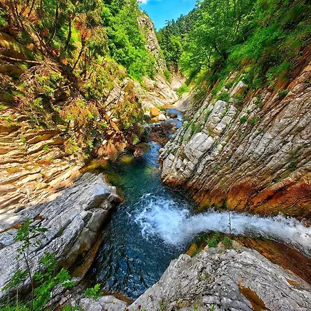 Pasithea Mountain Filakti